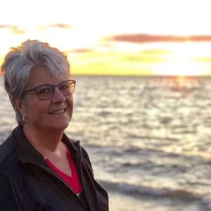 Meet your Posher, Deborah